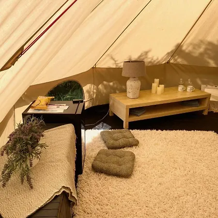 Luxusní stan Hvězdný Glamping Manetin